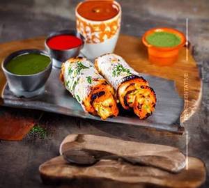 Chicken Tandoori Cheese Roll