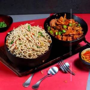 Chicken Triple Schezwan Noodles                                                   