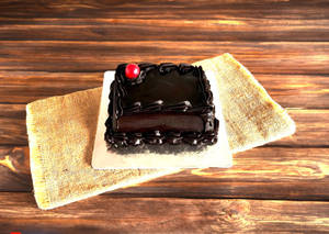 Chocolate Truffle Couple Cake [250 Gms]