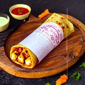 Paneer Peri Peri Cheese Roll