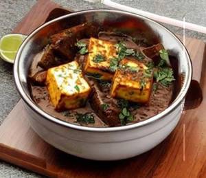 Paneer Black Pepper Gravy