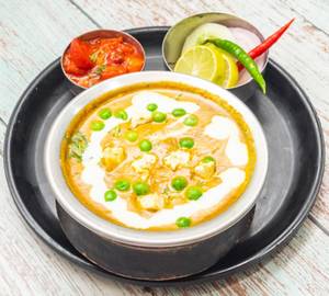 Matar Paneer