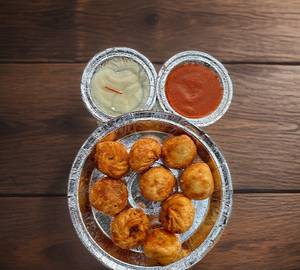 Veg cheese fried momos [6 pieces]
