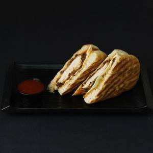 Spicy Chicken Raw Mango Sandwich in Panini (non-veg)
