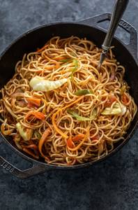 Singh Burger Special Chowmein