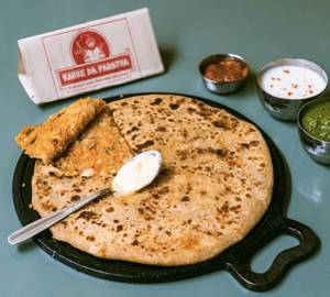 Aloo Schezwan Paratha  