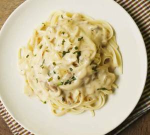 White Sauce Spaghetti Pasta