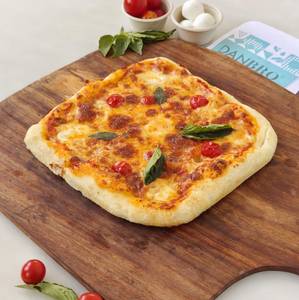 Queen Margherita Romana Pizza (10)