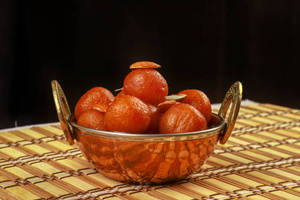 Hot Gulabjamun