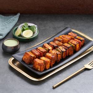 Tandoori Paneer Tikka (8 Pcs)