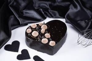 Chocolate Truffle Heart Cake [Eggless]