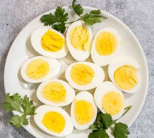 Boiled Eggs [ 4 Eggs ]
