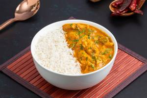 Classic Chicken Curry with Choice of Rice