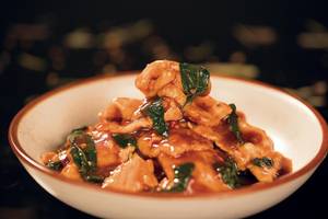 Chicken With Chillies And Basil(Mc)