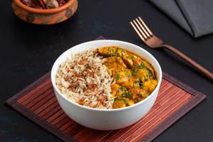 Classic Chicken Curry with Brown Jeera Rice