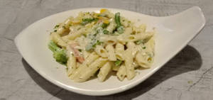 Veg White Sauce Pasta