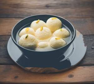 Sponge Rasgulla [1 Piece]