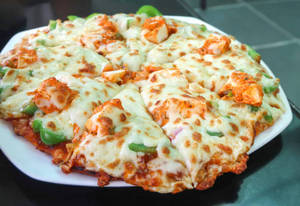 Paneer Spicy Cheese Pizza