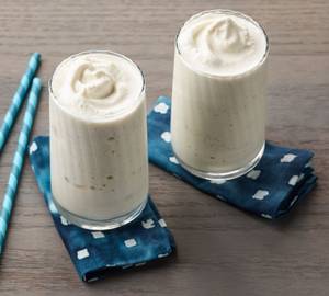 Vanilla milk shakes