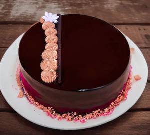 Royal chocolate cake [cake]