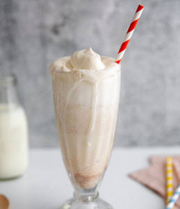 VANILA ICE CREAM MILKSHAKE