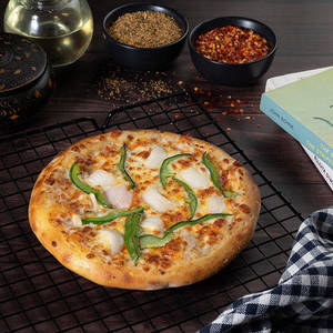 Onion + Capsicum Pizza