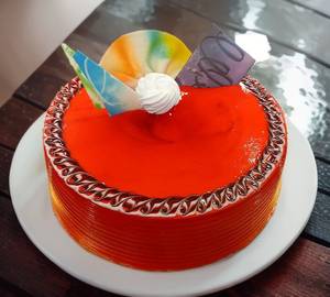 Strawberry Delight (Eggless)