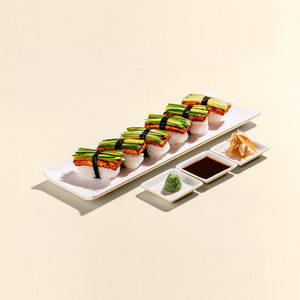 (veg) Spicy Tofu Sushi - 6 Pcs