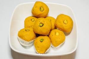 Besan Laddu