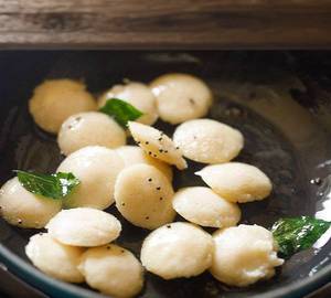 Button idli [16 pieces]                                                    