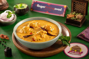 Punjabi Kadhi Pakoda