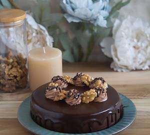 Walnut Dutch Truffle Cake (Eggless)