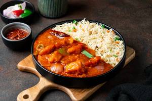 Veg Fried Rice With Schezwan Paneer Gravy