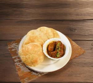 Luchi with dum aloo