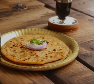 Aloo Pyaaz Paratha