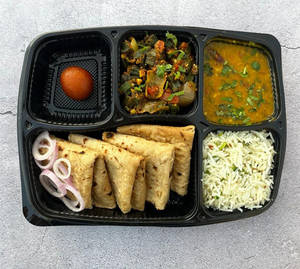 Jaman's Bhindi Do Pyaza Thali