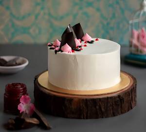Chocolate  & Cream Cake