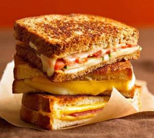 Veg Cheese Sandwich (4 Pieces)