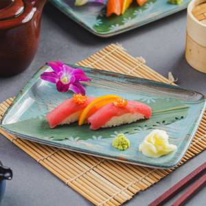 Tuna Nigiri