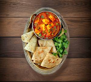 Matar paneer masala [half] with 6 poori  