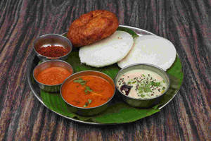 Plate Idly + Single Wada