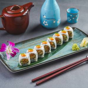 Prawn Tempura, Avocado & Truffle Oil Sushi