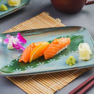 Salmon Nigiri