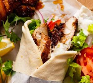 Classic chicken shawarma