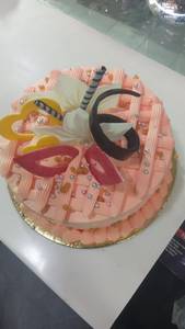 Eggless Butterscotch Cake ( 500 Gm )