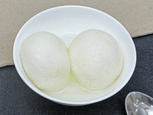 Sponge Rasgulla (2pc)
