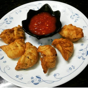 Veg Fried  Momo's