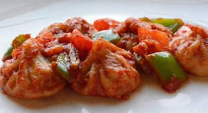 Veg. Chilli Gravy Momo's