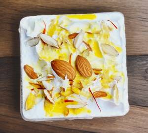 Kesar Badam Tub Cakes [250 Grams]