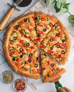Spicy treat pizza